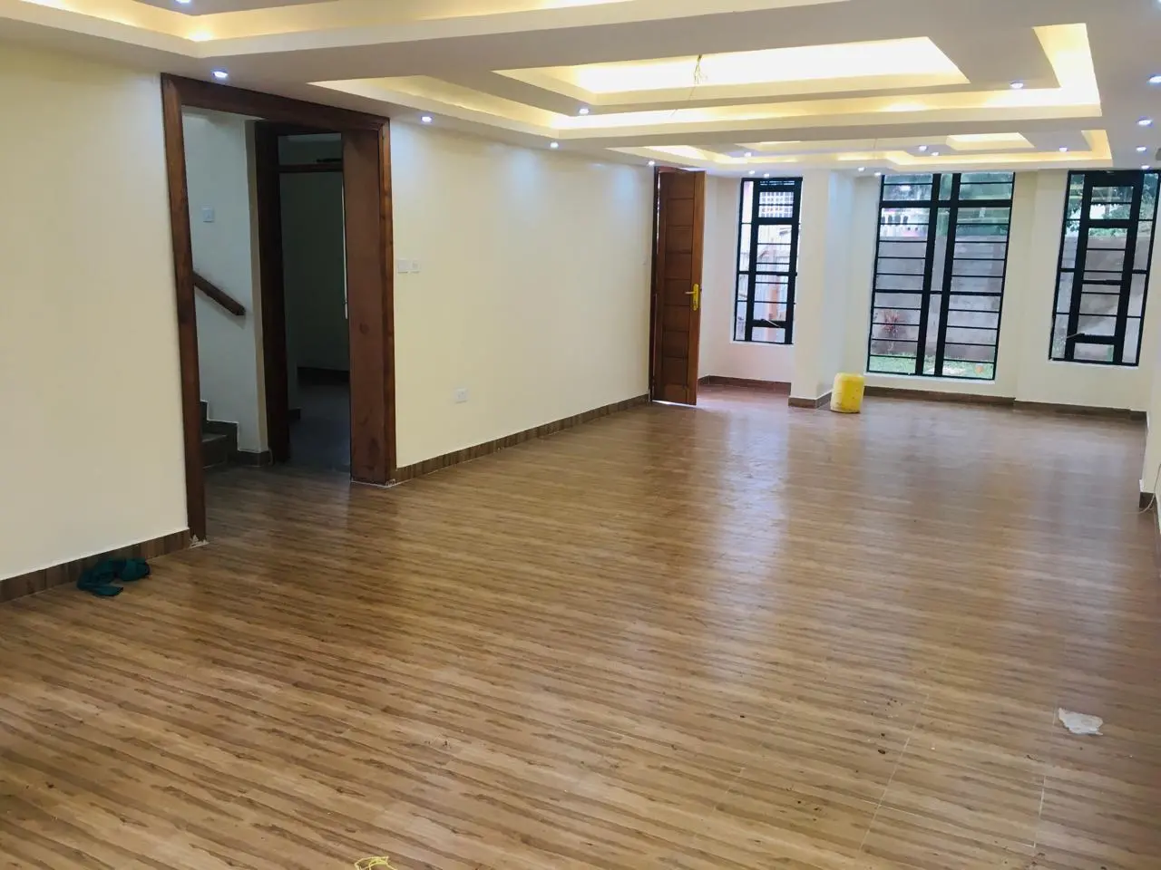 4 bedrooms maisonette new house Utawala